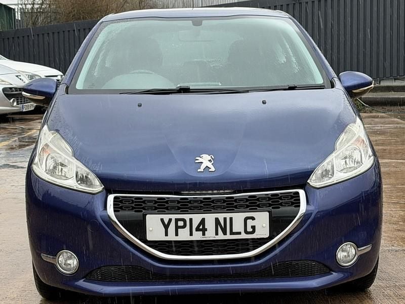Used Peugeot 208 Active 70 HP (51 kW) 2014 Blue Hatchback
