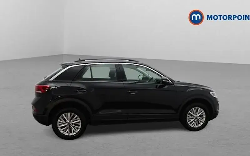 Used VW T-Roc Life 150 HP (110 kW) 2025 SUV