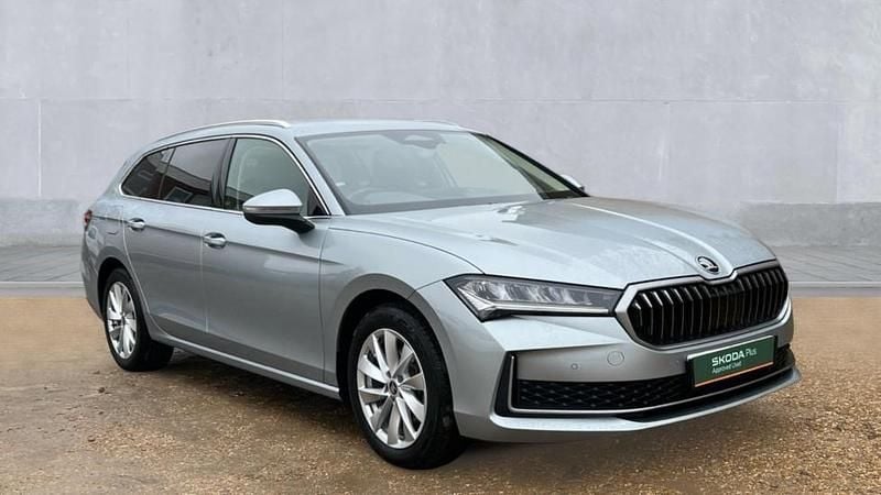 Used Skoda Superb SE Technology 150 HP (110 kW) 2025 Pebble silver metallic