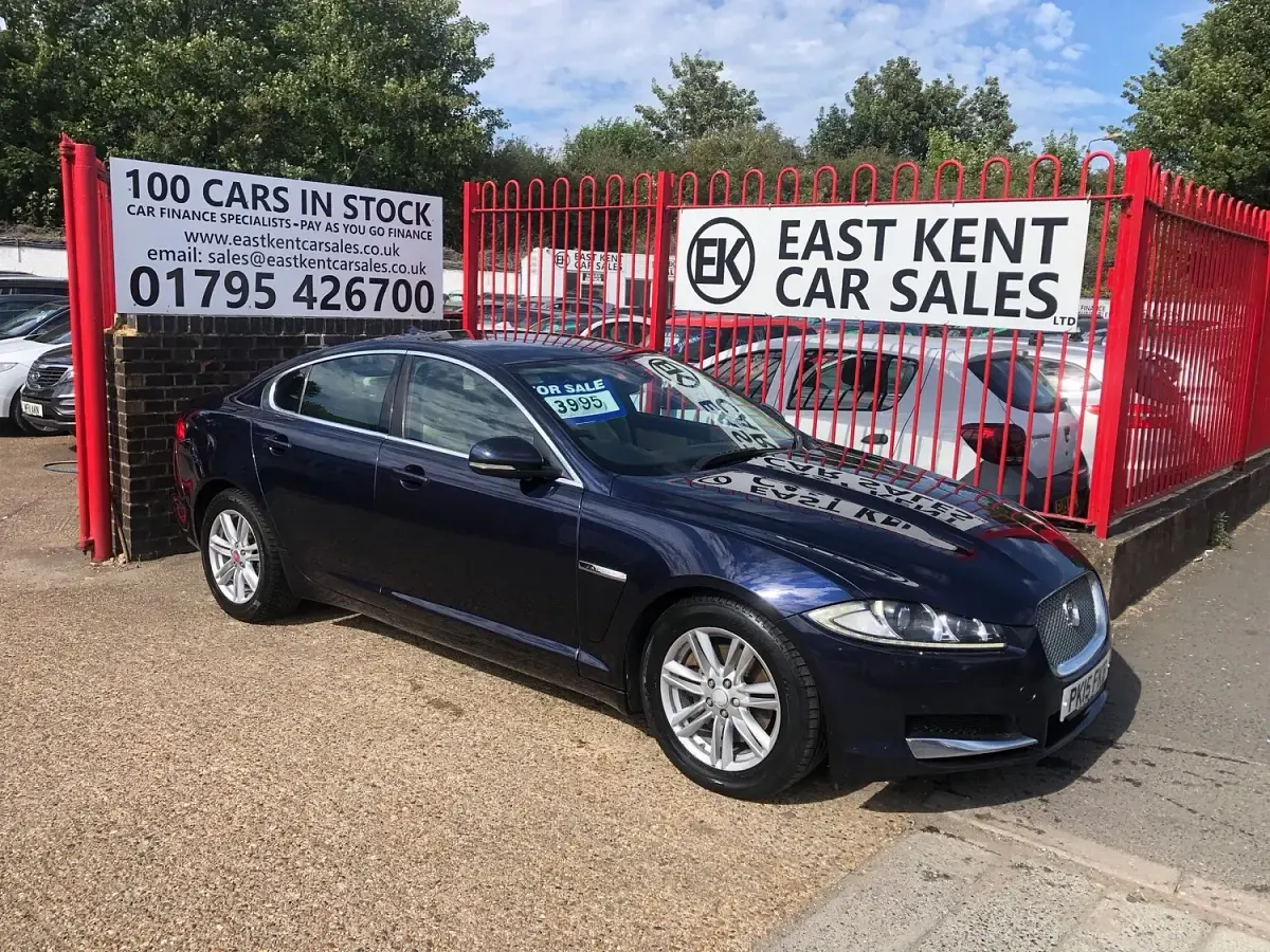 Used Jaguar XF Luxury 163 HP (119 kW) 2015 Blue Sedan