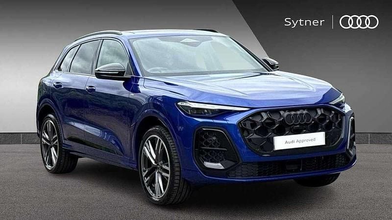 Blue Used 2025 Audi Q5 Advanced SUV | £58,000 - Image 1/4