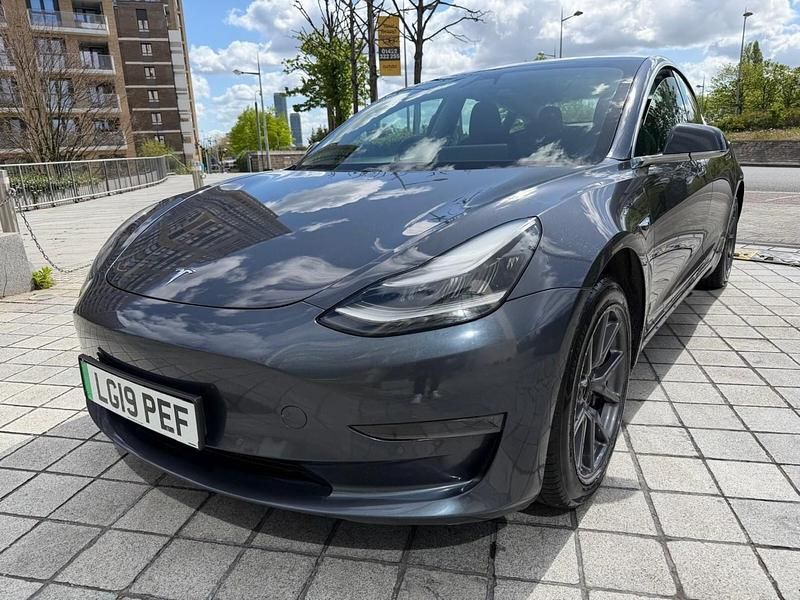 Used Tesla Model 3 Standard Range 239 kW (325 HP) 2019 Grey Sedan