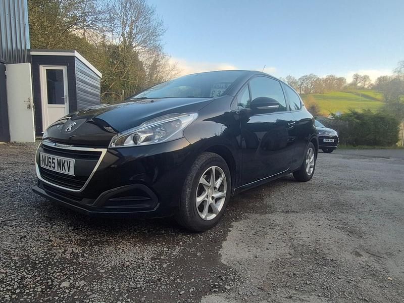 Used Peugeot 208 Active 82 HP (60 kW) 2015 Black Hatchback