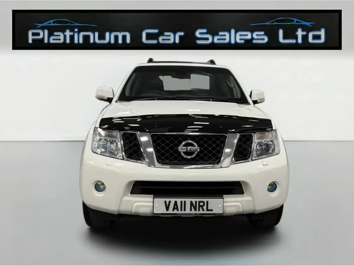 Used Nissan Pathfinder Tekna 2011 White SUV