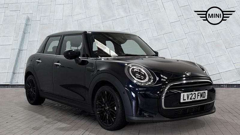 Black Used 2023 Mini Cooper Exclusive Hatchback | £23,500 (Fair price) - Image 1/4
