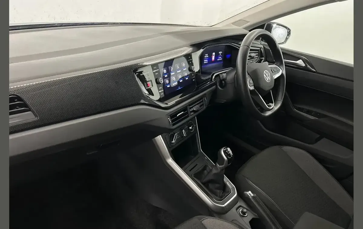 Używany VW Polo Life 95 KM (69 kW) 2023 Czarny Hatchback