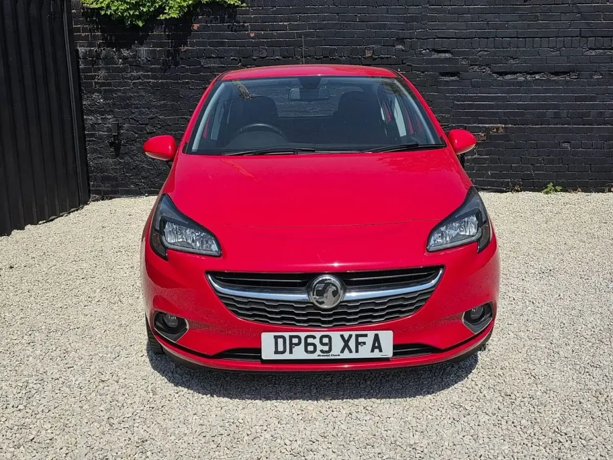 Used Vauxhall Corsa SRi 90 HP (66 kW) 2019 Red Hatchback