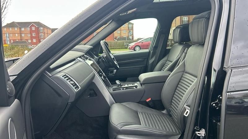 New Land Rover Discovery 5 350 HP (257 kW) 2025 Metallic  santorini black SUV