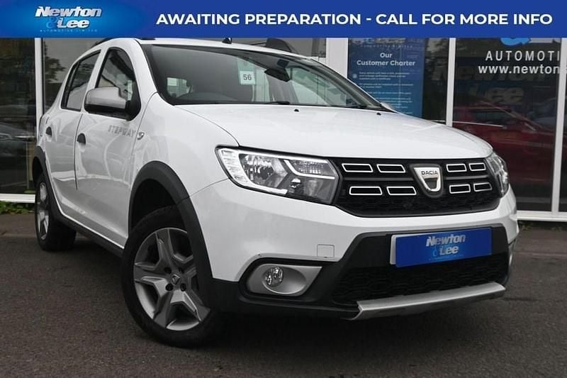 White Used 2018 Dacia Sandero Comfort Hatchback | £6,300 (Fair price) - Image 1/4