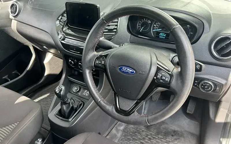 Used Ford Ka Plus Active 86 HP (63 kW) 2018 Silver Hatchback
