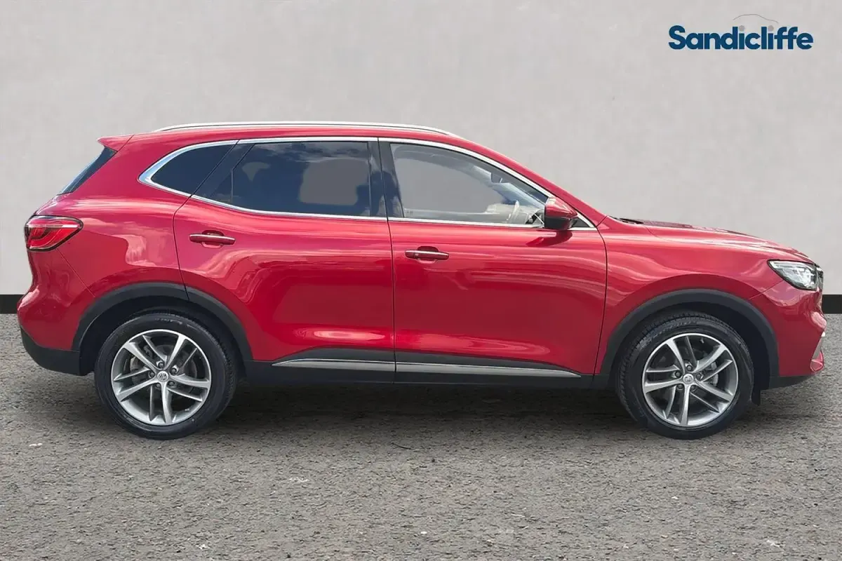 Used MG HS Exclusive 162 HP (119 kW) 2022 Red SUV