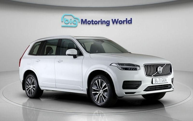 Used Volvo XC90 Momentum 235 HP (172 kW) 2021 SUV