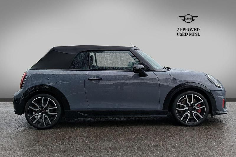 Used Mini John Cooper Works 228 HP (167 kW) 2025 Grey Hatchback
