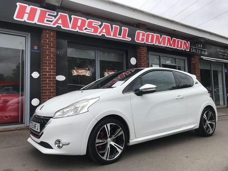 Used Peugeot 208 GTi 200 HP (147 kW) 2015 White Hatchback