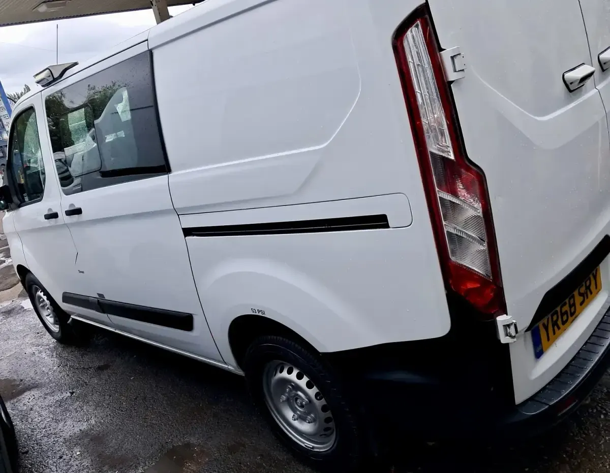 Used Ford Transit Custom 2018 White Estate
