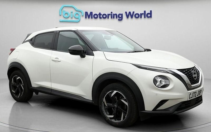 Used Nissan Juke N-Connecta 114 HP (83 kW) 2023 White SUV