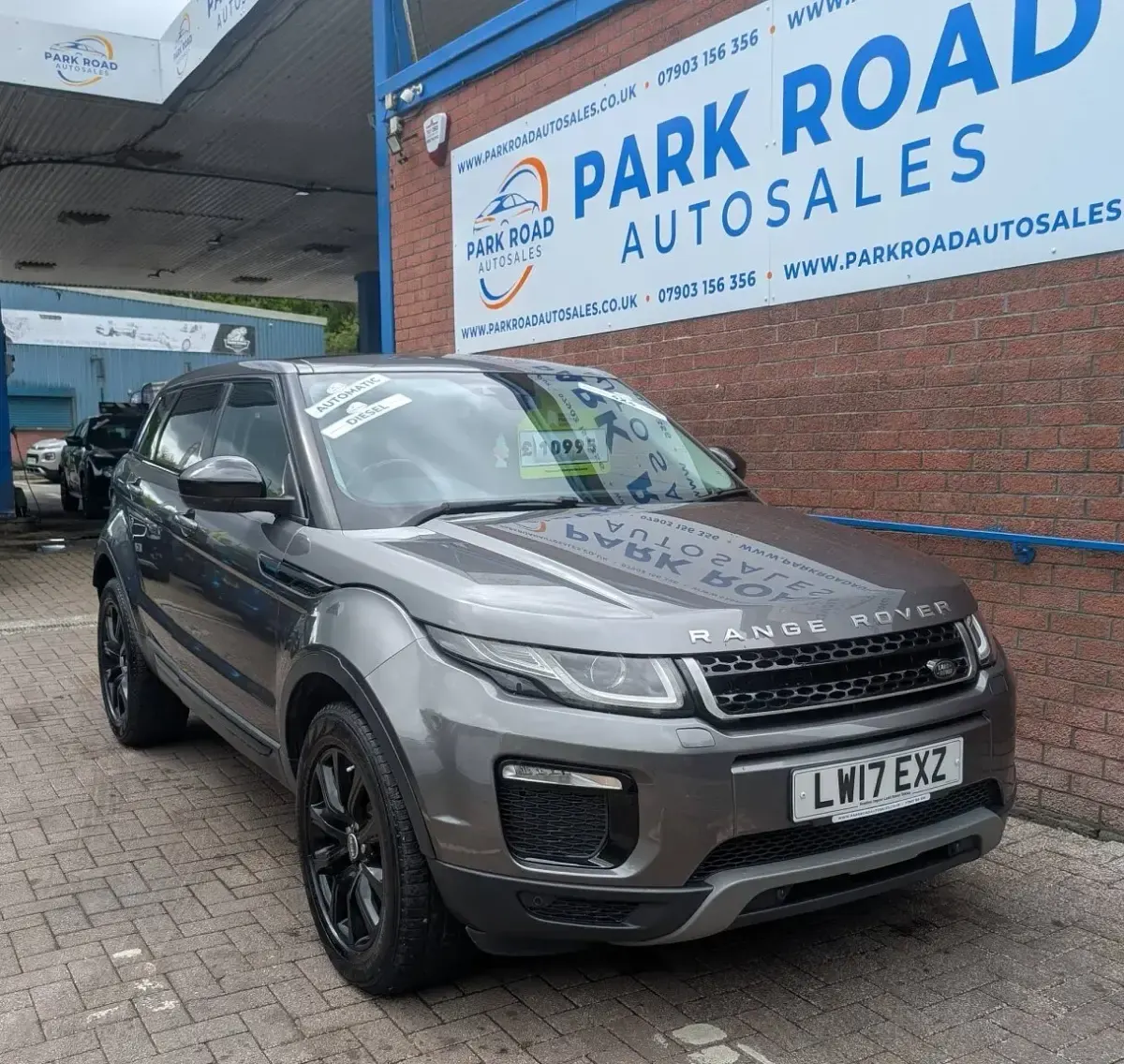 Used Land Rover Range Rover evoque SE 2017 Grey SUV