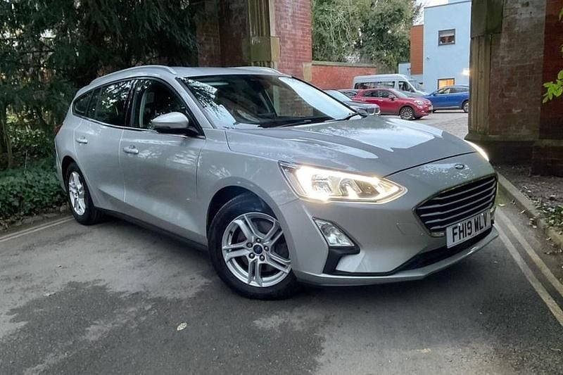 Silver Used 2019 Ford Focus Zetec Estate | £7,642 (Good price) - Image 1/1