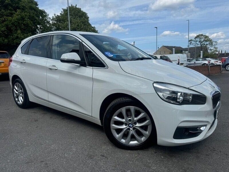 White Used 2016 BMW 218 Luxury Line MPV | £7,800 (Good price) - Image 1/4
