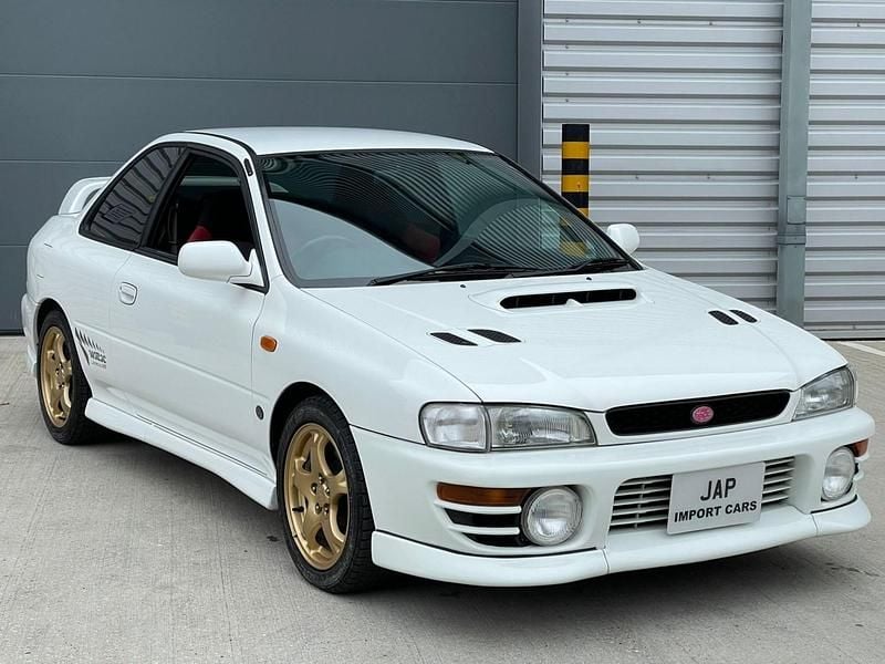 Used Subaru Impreza 1999 White Sedan