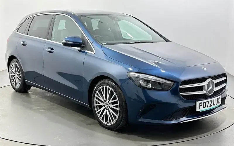 Begagnad Mercedes B200 Executive 163 HK (119 kW) 2022 Minibuss