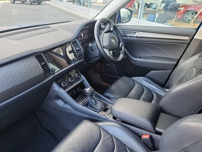 Used Skoda Kodiaq SE L Executive 110 HP (80 kW) 2023 Race blue metallic SUV