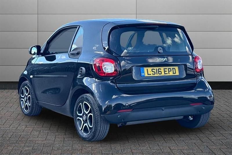 Used Smart ForTwo Coupé Premium 71 HP (52 kW) 2016 Black Coupe