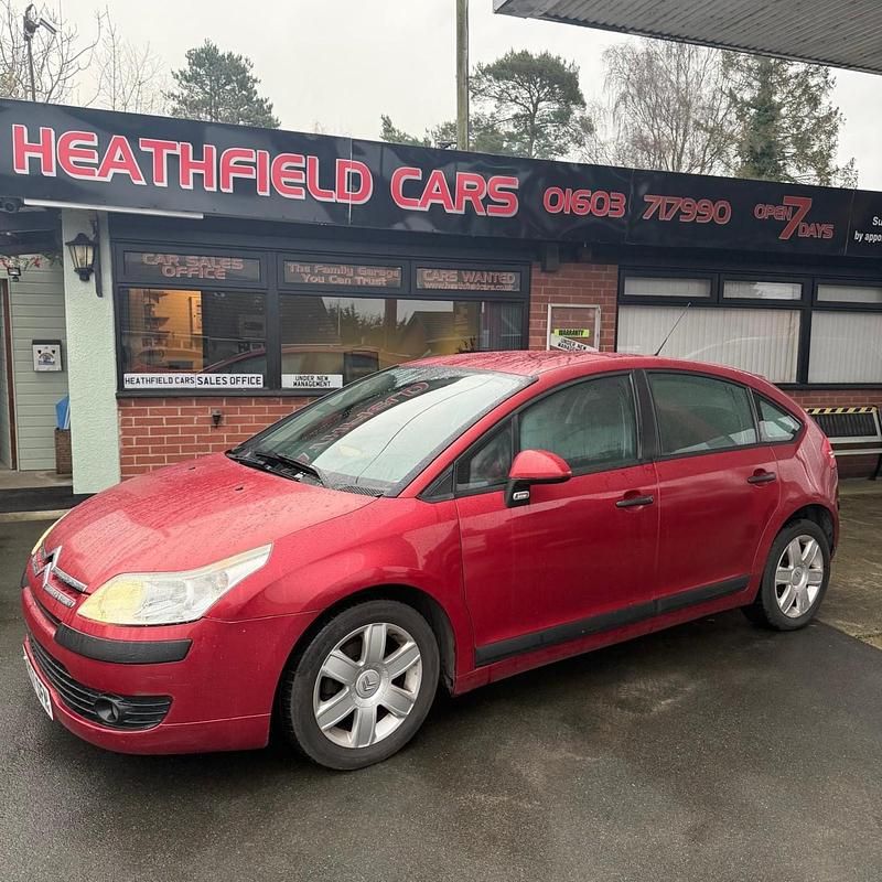 Used Citroën C4 88 HP (64 kW) 2007 Red Hatchback