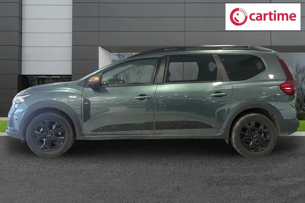 Used Dacia Jogger Extreme 140 HP (102 kW) 2025 Green MPV