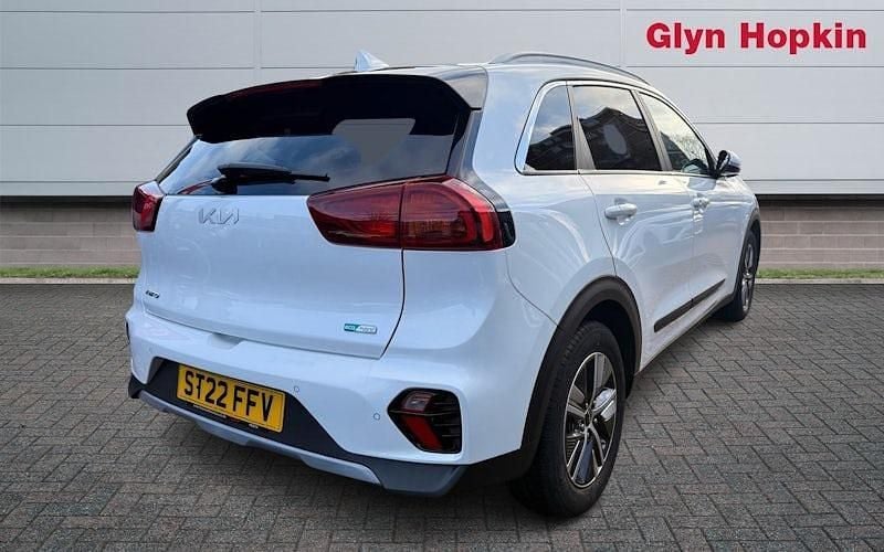 Used Kia Niro 141 HP (103 kW) 2022 White SUV
