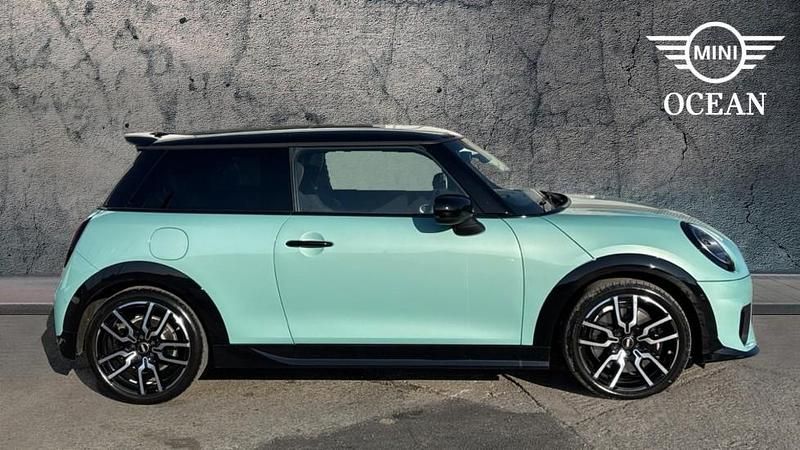 Usado Mini Cooper S Hatch 201 HP (147 kW) 2025 Verde Citadino
