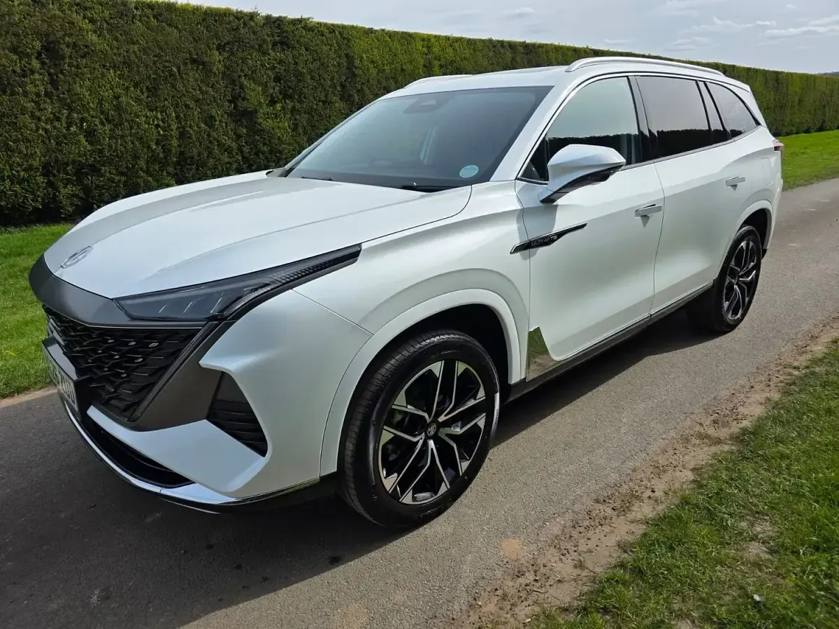New MG MGS9 2026 White SUV