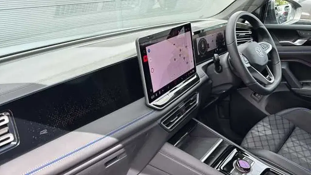 Used VW Tiguan R-line 272 HP (200 kW) 2025 Silver SUV