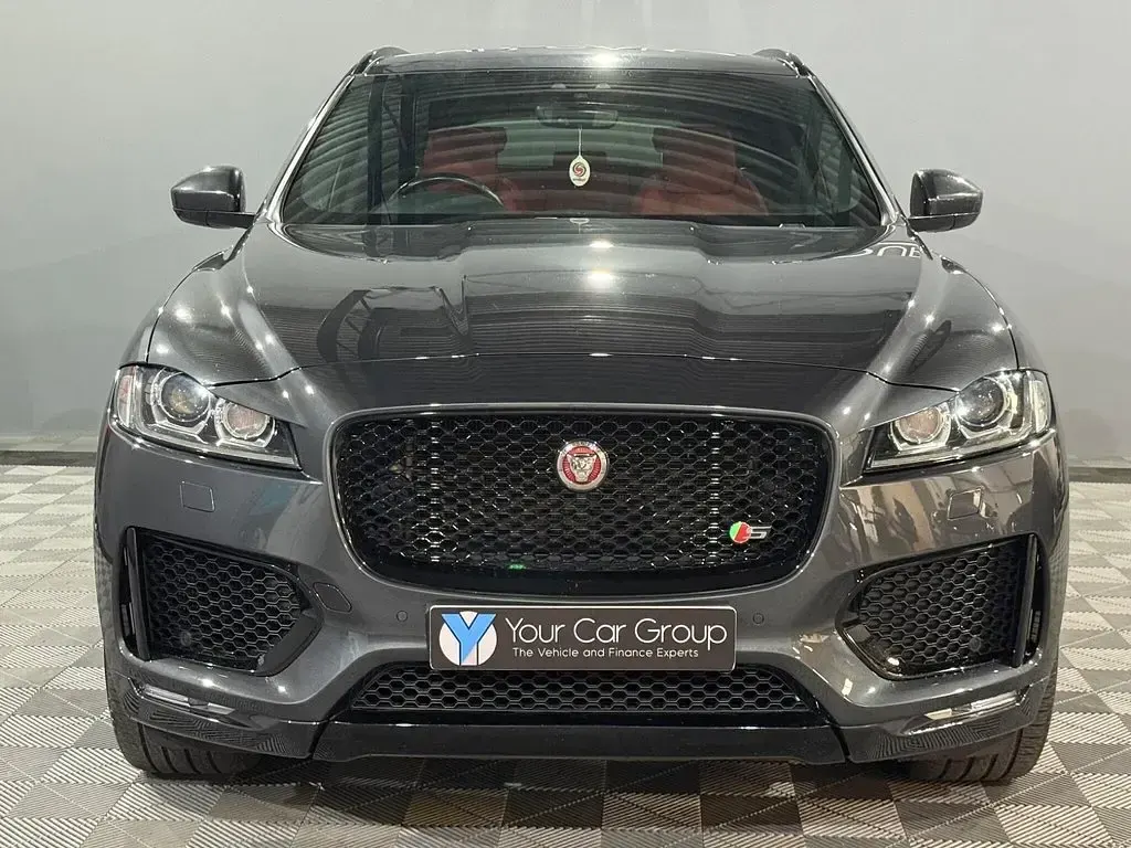 Used Jaguar F-Pace S 300 HP (220 kW) 2019 Grey SUV