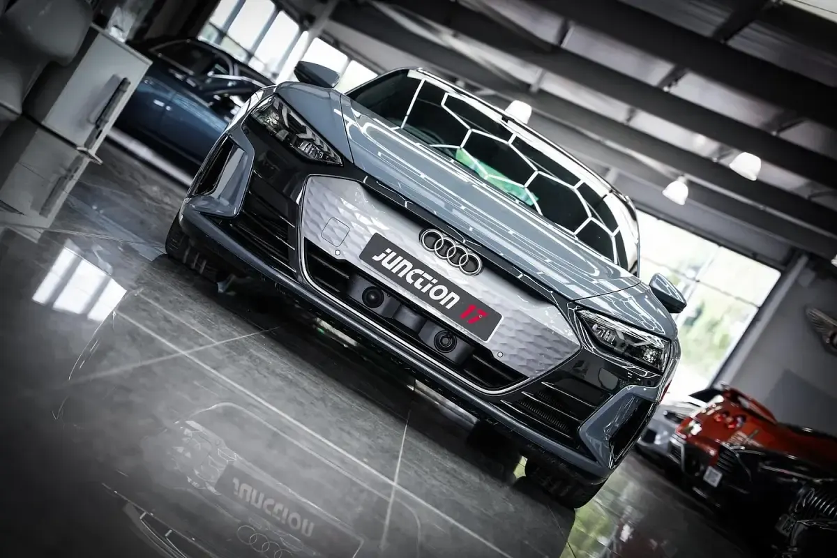 Used Audi e-tron GT quattro Business 430 kW (585 HP) 2023 Grey Sedan