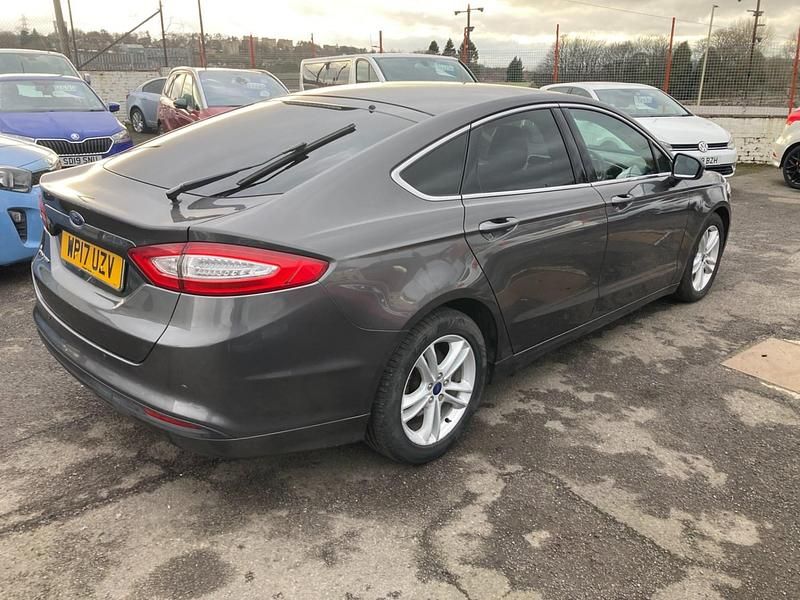 Used Ford Mondeo Zetec 150 HP (110 kW) 2017 Grey Hatchback