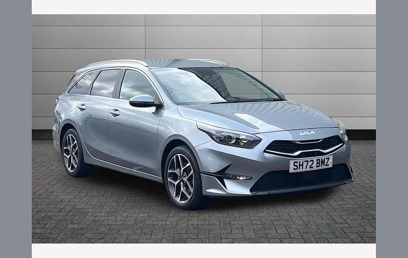 Used Kia Ceed Sportswagon 158 HP (116 kW) 2022 Silver Estate