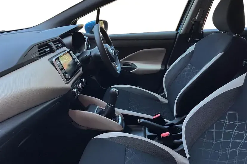 Used Nissan Micra Acenta 100 HP (73 kW) 2019 Power blue Hatchback