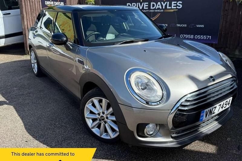 Silver Used 2016 Mini Cooper Clubman Estate | £6,999 (Fair price) - Image 1/1