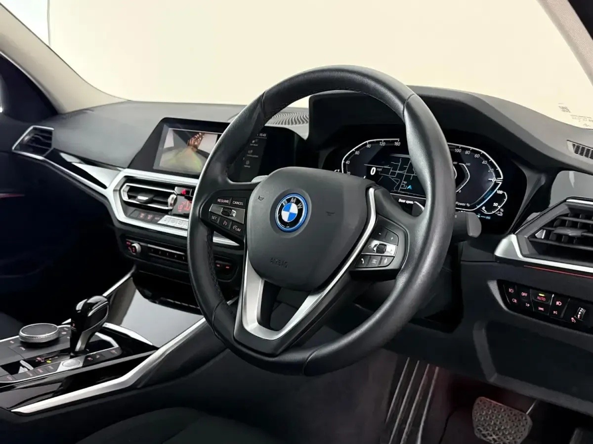 Used BMW 330e 292 HP (214 kW) 2022 Black Sedan