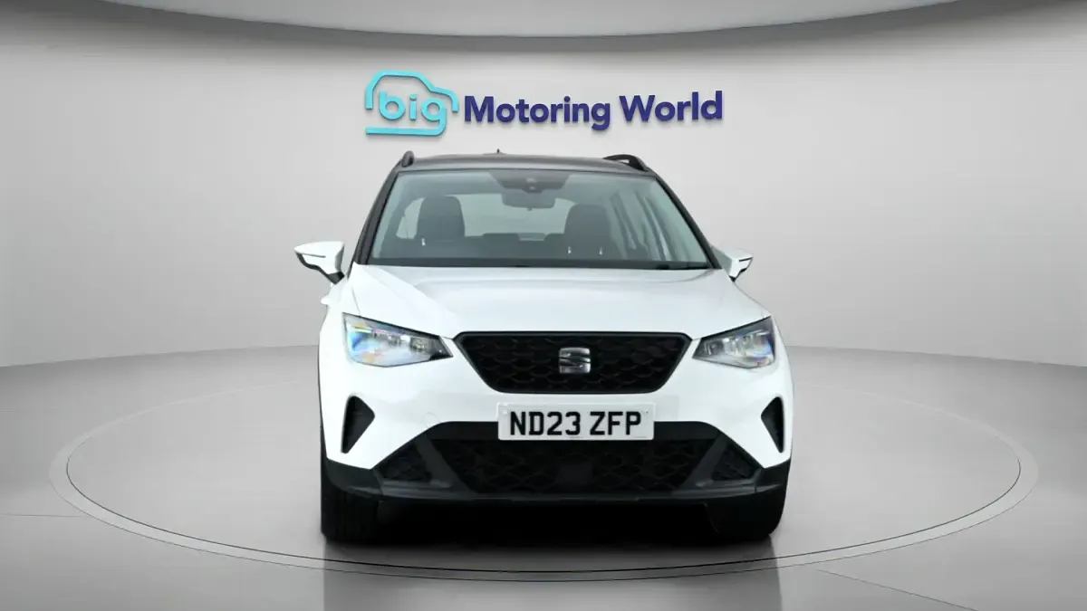 Used Seat Arona SE 95 HP (69 kW) 2023 White SUV