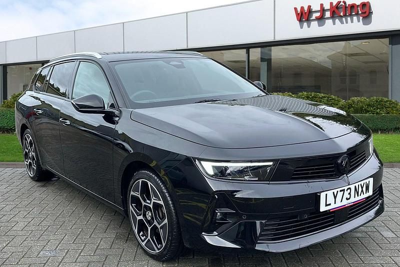 Black Used 2023 Vauxhall Astra S Estate | £19,695 (A bit pricey) - Image 1/3