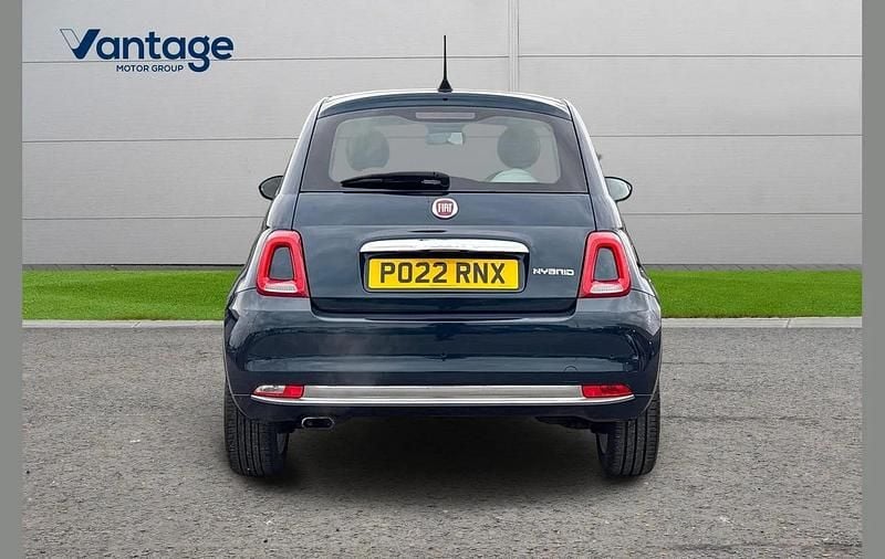 Second-hand Fiat 500 Dolcevita 70 CP (51 kW) 2022 Albastru Hatchback