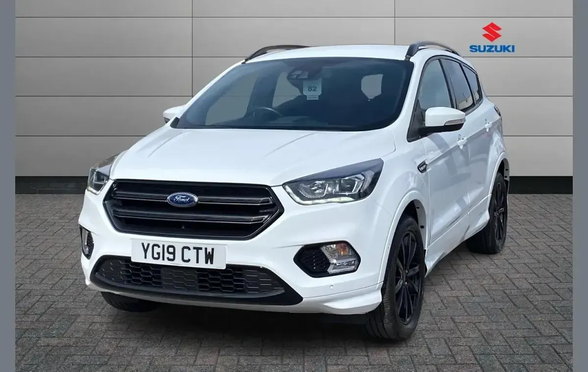 Used Ford Kuga ST-Line 120 HP (88 kW) 2019 White SUV