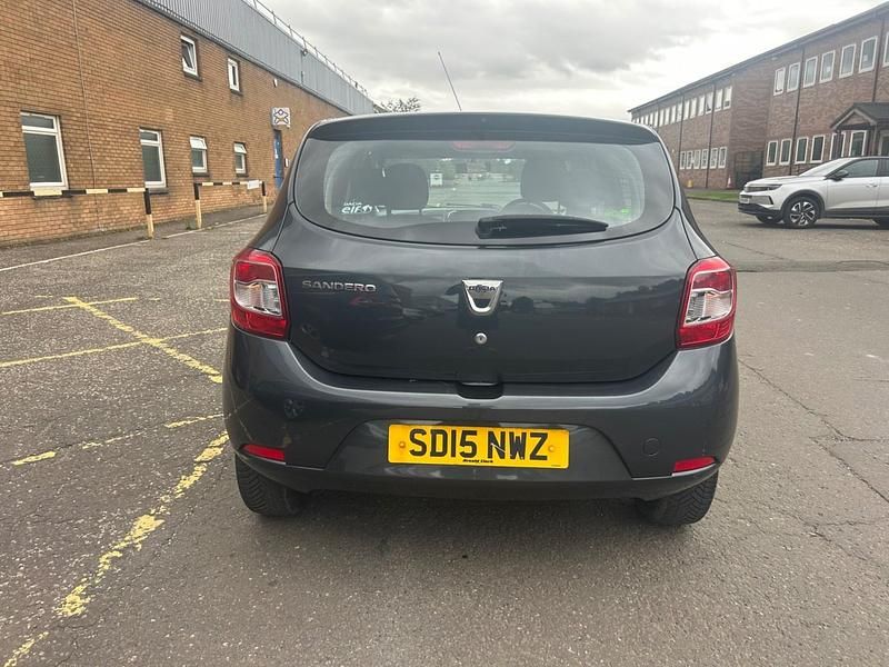 Used Dacia Sandero 90 HP (66 kW) 2015 Grey Hatchback