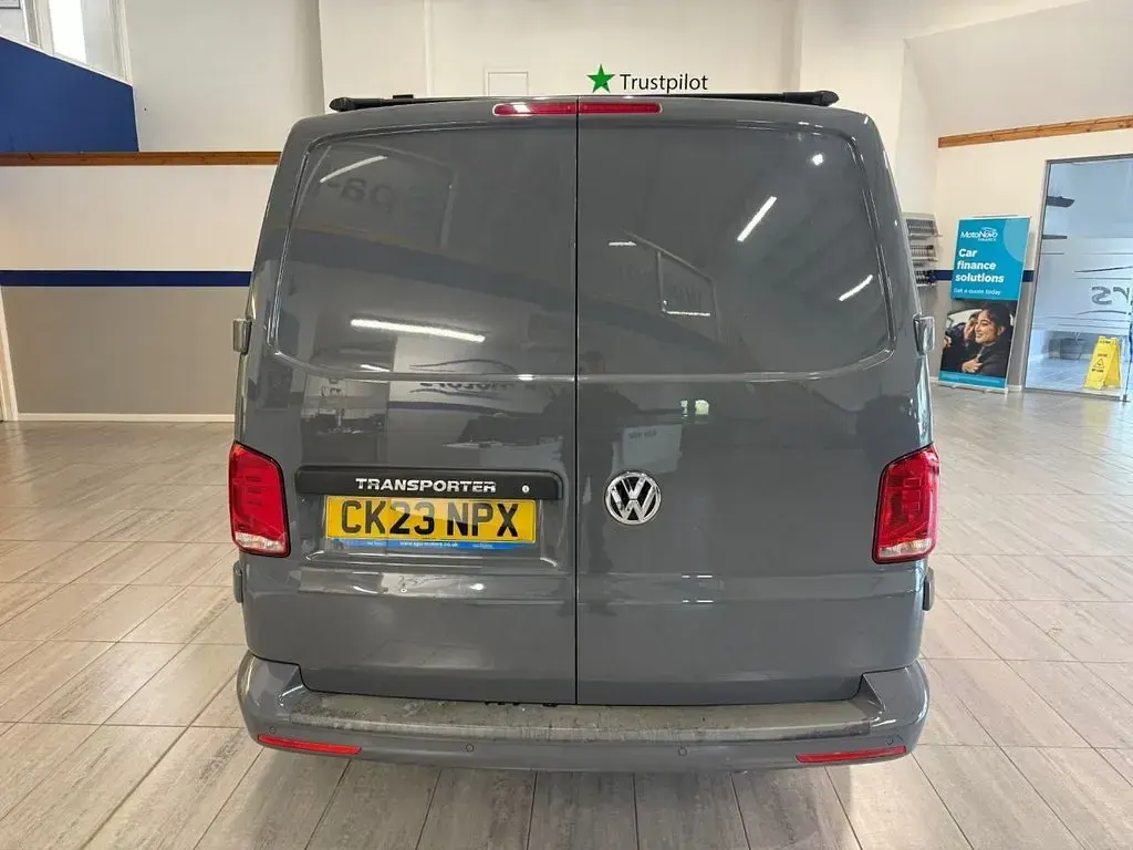 Used VW Transporter Highline 150 HP (110 kW) 2023 Grey Van