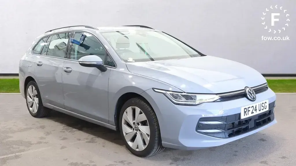 Used VW Golf VIII Life 116 HP (85 kW) 2024 Estate