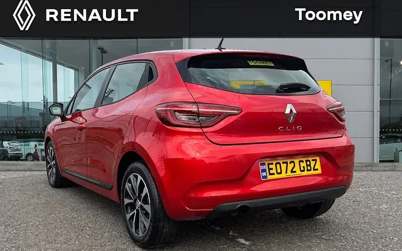 Used Renault Clio Evolution 90 HP (66 kW) 2022 Red  Hatchback