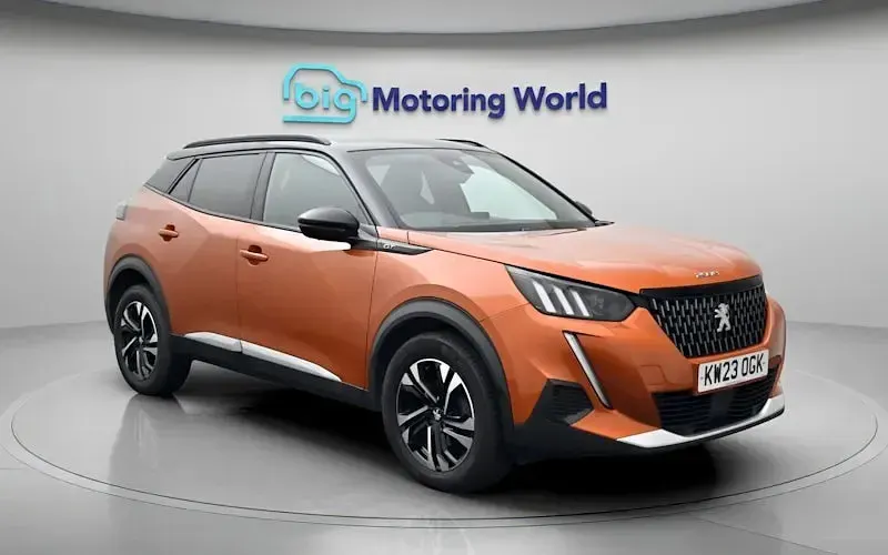 Used Peugeot 2008 GT 131 HP (96 kW) 2023 Orange SUV