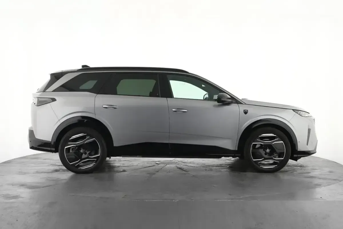Used Peugeot 5008 GT 152 kW (207 HP) 2024 Grey SUV